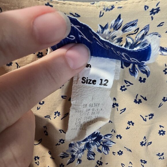 Vintage S.L. Petites Romper Size 12 Beige With Blue Flowers Pockets - Picture 3 of 12